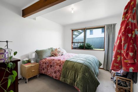 Photo of property in 49 Nevada Drive, Merrilands, New Plymouth, 4312