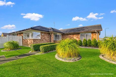 Photo of property in 79 Riverton Drive, Randwick Park, Auckland, 2105