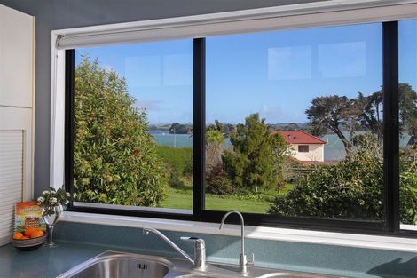 Photo of property in 4 Channel View Road, Clarks Beach, Pukekohe, 2679