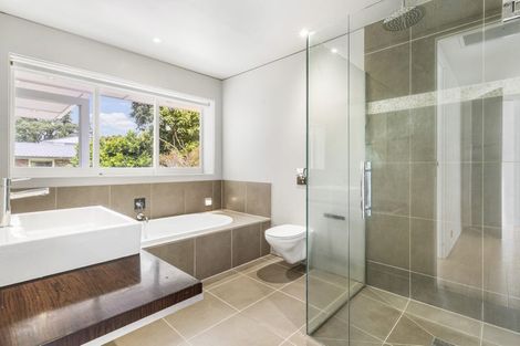 Photo of property in 7 Cecil Road, Milford, Auckland, 0620