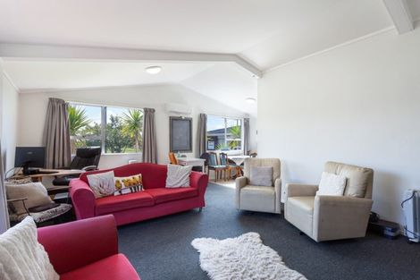 Photo of property in 922a Papamoa Beach Road, Papamoa Beach, Papamoa, 3118