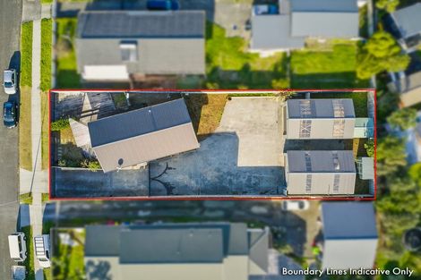 Photo of property in 30 Eruini Street, Waikanae Beach, Waikanae, 5036