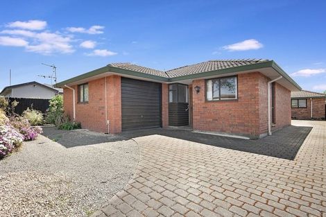 Photo of property in 1/3 Winters Road, Redwood, Christchurch, 8051