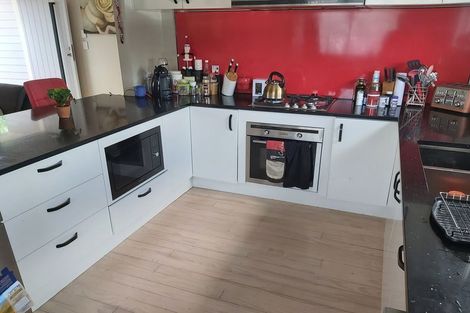 Photo of property in 4 Gregg Place, Sunnyvale, Auckland, 0612