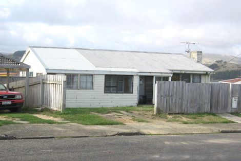 Photo of property in 69 Waiuta Street, Titahi Bay, Porirua, 5022