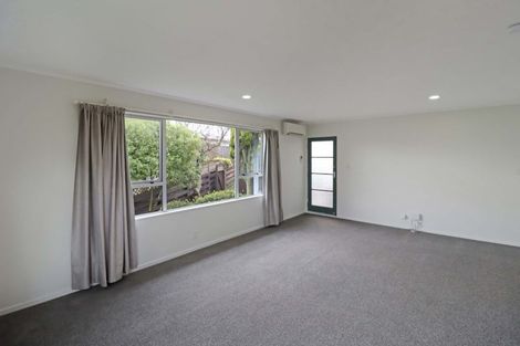 Photo of property in 11a Colchester Crescent, Newlands, Wellington, 6037