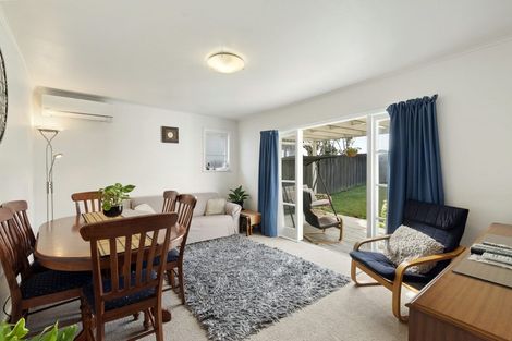 Photo of property in 1/160 Forrest Hill Road, Forrest Hill, Auckland, 0620