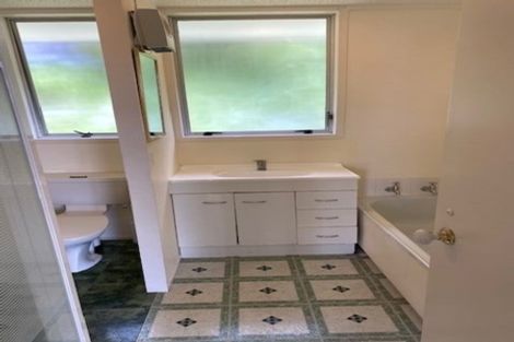 Photo of property in 9 Kerr Grove, Johnsonville, Wellington, 6037