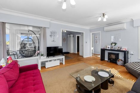 Photo of property in 75 Jaemont Avenue, Te Atatu South, Auckland, 0610