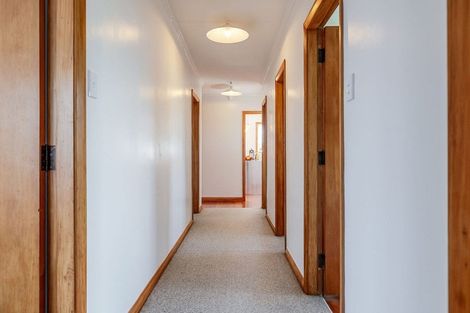 Photo of property in 28 Winchester Street, Awapuni, Palmerston North, 4412