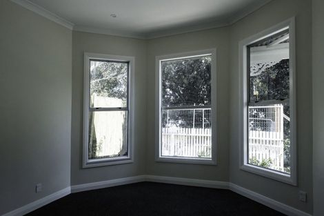 Photo of property in 40 Te Wharepouri Street, Berhampore, Wellington, 6023