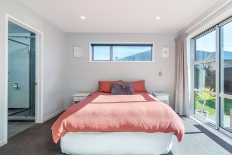 Photo of property in 37 William Nicholls Drive, Belfast, Christchurch, 8051