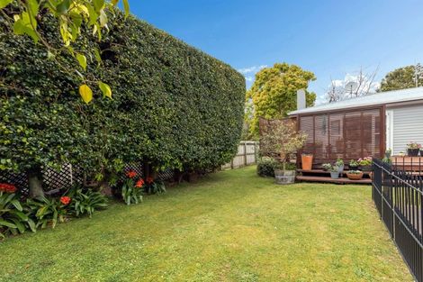 Photo of property in 1/12 Wolsley Avenue, Milford, Auckland, 0620