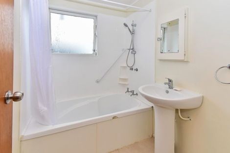 Photo of property in 7 Moncrieff Avenue, Clendon Park, Auckland, 2103