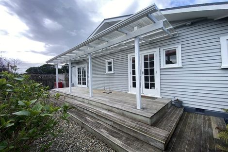 Photo of property in 8 Guthrie Street, Waterloo, Lower Hutt, 5011
