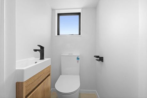 Photo of property in 8f Claridge Street, Glen Eden, Auckland, 0602