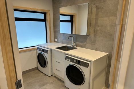 Photo of property in 25a Quebec Road, Milford, Auckland, 0620