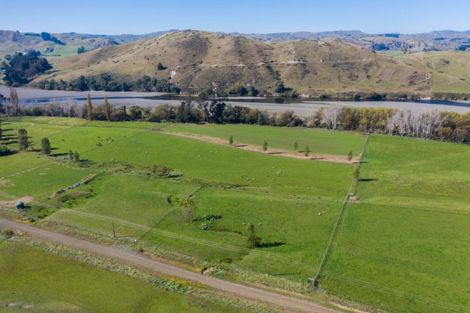 Photo of property in 26 River Road, Otane, 4271