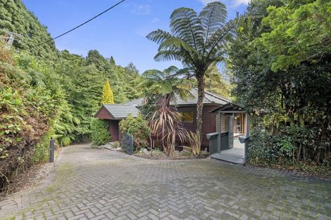 Photo of property in 4 Steep Street, Lake Okareka, Rotorua, 3076