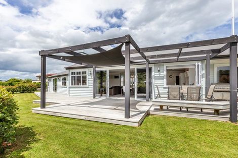 Photo of property in 15 Pukeko Way, Kinloch, Taupo, 3377