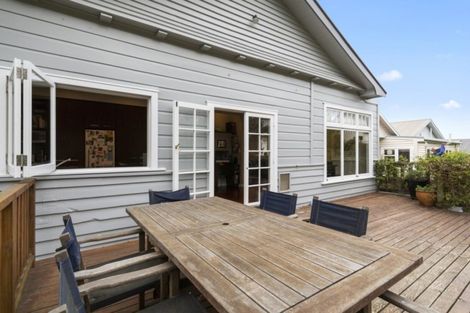 Photo of property in 18 Hohiria Road, Hataitai, Wellington, 6021