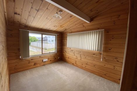 Photo of property in 40 Grenada Avenue, Forrest Hill, Auckland, 0620