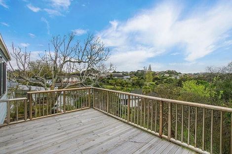 Photo of property in 15 Lake Road, Northcote, Auckland, 0627
