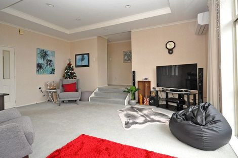 Photo of property in 5 Lorikeet Place, Unsworth Heights, Auckland, 0632