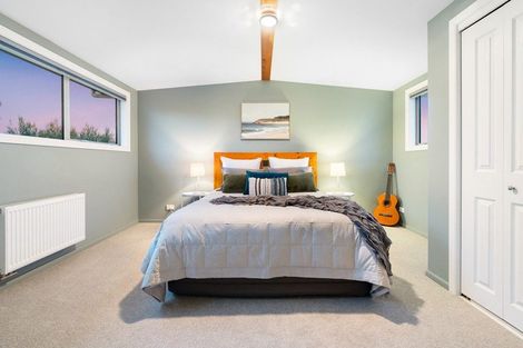 Photo of property in 2 Railway Lane, Outram, 9019