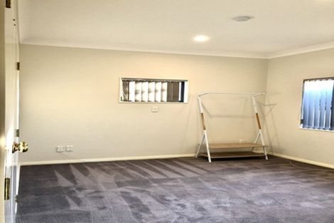 Photo of property in 32 Westerham Drive, Dannemora, Auckland, 2016