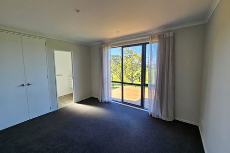 Photo of property in 10 Leigh Road, Leigh, 0985