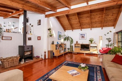 Photo of property in 779a West Coast Road, Oratia, Auckland, 0604