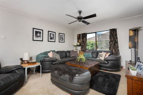 Photo of property in 15 Marwood Place, Mount Maunganui, 3116