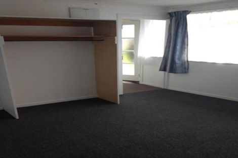 Photo of property in 16 Crompton Road, Massey, Auckland, 0614