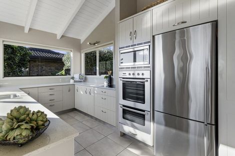 Photo of property in 111 Waratah Street, Matua, Tauranga, 3110