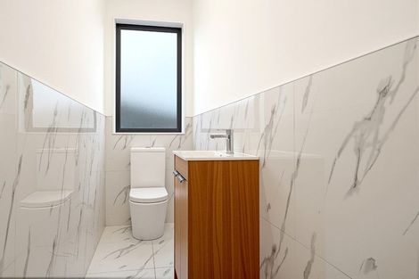 Photo of property in 32 Mcwhirters Farm Lane, Massey, Auckland, 0614