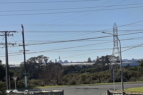 Photo of property in 9 Barrys Road, Glendene, Auckland, 0602