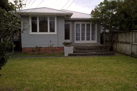 Photo of property in 1b Alanbrooke Crescent, Avondale, Auckland, 0600