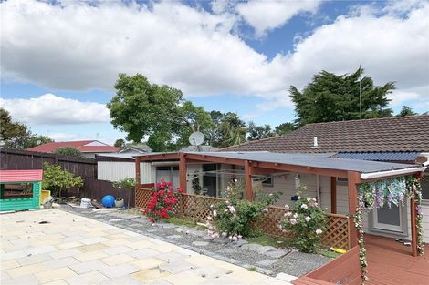 Photo of property in 68 Oreil Avenue, West Harbour, Auckland, 0618
