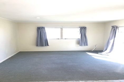Photo of property in 40 Woodford Avenue, Henderson, Auckland, 0610