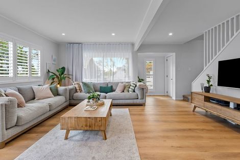 Photo of property in 3/16 Gatman Street, Birkdale, Auckland, 0626