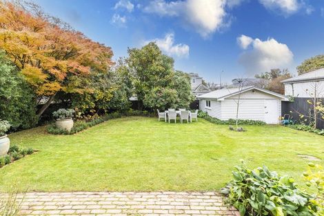 Photo of property in 2 Royds Street, Fendalton, Christchurch, 8014