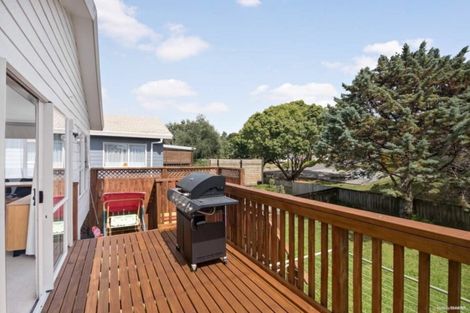 Photo of property in 118b Colwill Road, Massey, Auckland, 0614