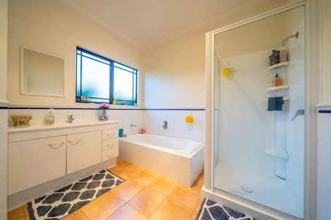 Photo of property in 77 Totara Park Road, Totara Park, Upper Hutt, 5018