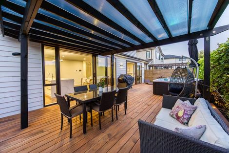 Photo of property in 17 Tawatawa Street, Long Bay, Auckland, 0630