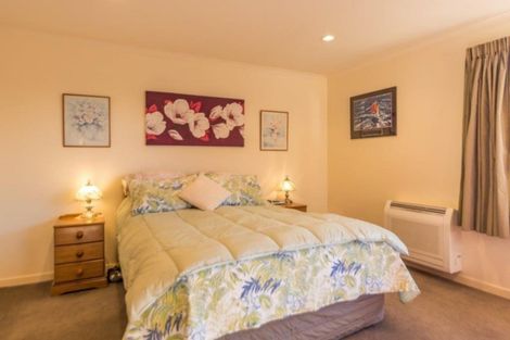 Photo of property in 14 Ranui Street, Waikawa, Picton, 7220