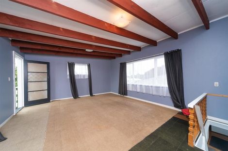 Photo of property in 10 Potaka Street, Marton, 4710