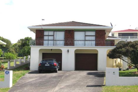 Photo of property in 39 Pakira Avenue, Glendene, Auckland, 0602