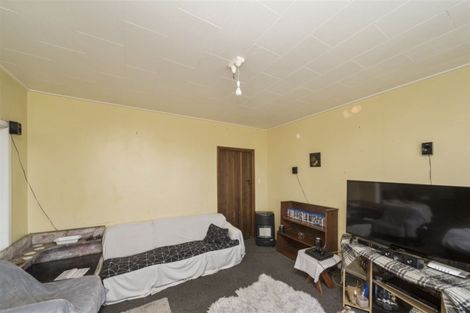 Photo of property in 34 Stafford Street, Patea, 4520