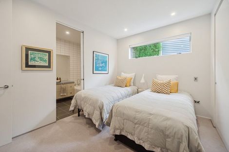 Photo of property in 22a Seaview Road, Paremata, Porirua, 5024